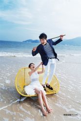 俏皮可爱-巴黎婚纱摄影工作室