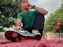 -青青世界