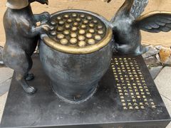 -缸鸭狗(天一广场店)