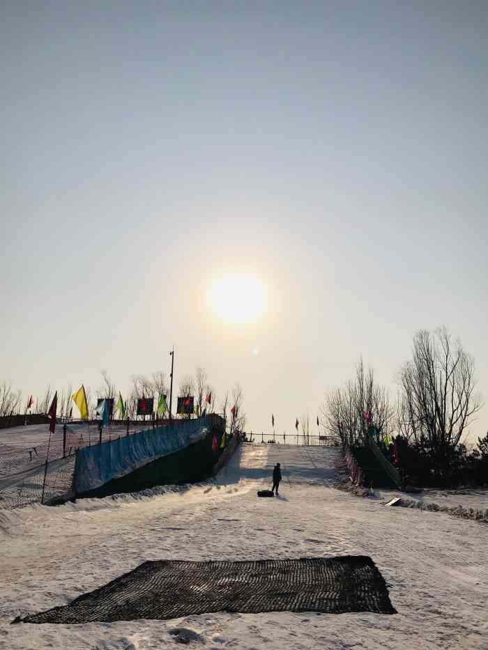 朝陽公園亞布洛尼滑雪場