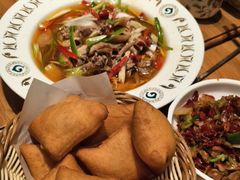 -满格嗦新疆椒麻鸡火锅.炒米粉(川大江安校区店)