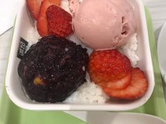 雪山草莓-满记甜品(日月光二店)
