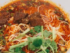 -李与白包子铺(桐梓林店)