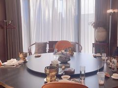 包厢-鼎泰亨·海鲜牛肉餐厅(滨江店)