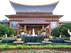 -七彩云南古滇温泉山庄
