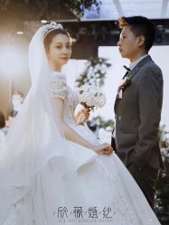 -欣薇婚纱(新源乐汇城店)