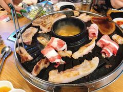-江南猪肉商会无限续吃(弘大店)