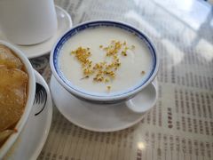 -周大娘牛乳(旧寨古村总店)