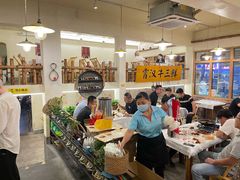 大堂-霄汉牛三鲜湖北砂锅菜(万松园2店)
