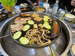 -彝人部落火盆烧烤(原内环足球场店)