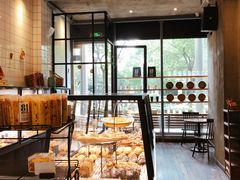 面包甜点陈列柜-81bakery(关山路店)