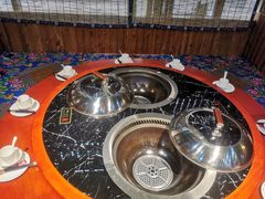 -袁小二大东北铁锅炖(吉祥村总部)