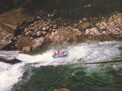 -安吉龙王山峡谷漂流