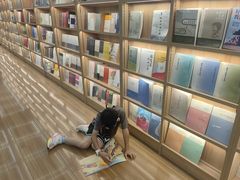 -新华书店(新街口旗舰店)