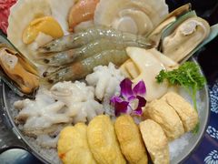 -丽江庭院·云南野生菌·海鲜火锅(鼓楼四合院店)
