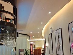 -醉辉皇上海之巅(上海中心大厦店)