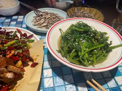 -川流不息·地道川菜·小龙虾(新松江路店)