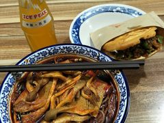 -老字号杨坡红油米线腊汁肉夹馍(东四道巷店)