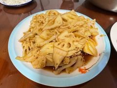 -美顺香食府鱼头老店(雪野湖店)