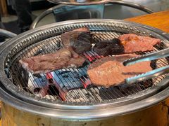 -鑫釜山海鲜烧烤(鑫丰国际店)