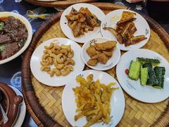 -桥香园云南过桥米线(金马碧鸡店)