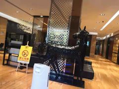 -武汉光谷广场杨家湾地铁站怡程酒店