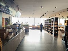 -魔方城市书房(中街益田店)