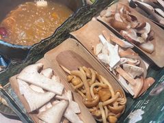 -芸山季·云南山珍菌火锅(人民广场来福士店)