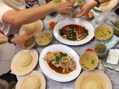 -伍秀泽海南鸡饭茶室