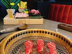 -铭牛烧肉·和牛海鲜自助(高新月牙湖店)