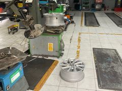 -捷之洁·米其林轮胎汽车维修保养(浦江镇江月路店)
