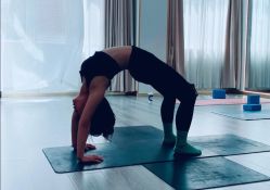 -亚太瑜伽普拉提学院