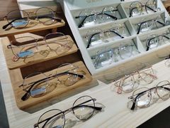 -Trend1881视光·蔡司视觉(领展广场店)