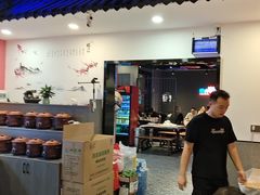 -老街烧烤大排档·地道湖北菜·龙虾馆(汉口火车站店)