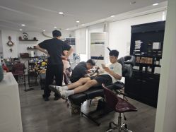 -龙之吻专业刺青·手工耳洞·纹身去色