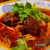 深夜打卡！复古风丁阿纸面馆，烟火气息十足！