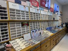 -沫芮眼镜·蔡司官方授权店(人民广场店)