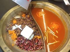 -沸炉重庆老火锅(军事博物馆店)