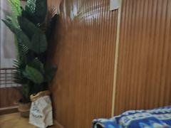 -秘境影院式酒店(苏州平江万达广场店)