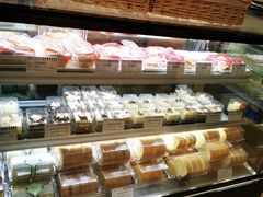 -红宝石·鲜奶小方·海派西点房(南翔店)