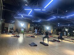 -威克健身游泳(万菱汇店)