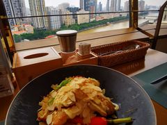 -杏荟旋转餐厅(广州爱群店)