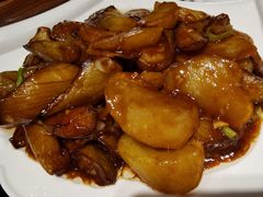 最爱地三鲜-95号酱骨·一块豆腐(展春园西路店)