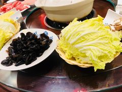 -亿诣蝎府炸酱面羊蝎子火锅(酷车小镇店)