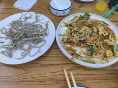 -溢心园香河肉饼总店