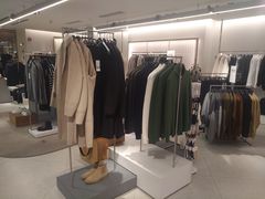 -ZARA(大上海时代广场店)