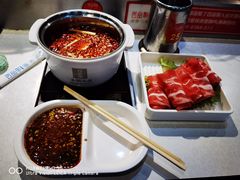 -百品聚旋转火锅(万德庄店)