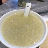 来过这经纬街的这家老昌春饼很多次了  环境还可以