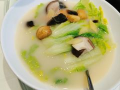 -万龙洲海鲜(大兴绿地缤纷城店)