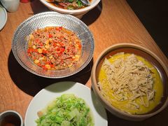 -沅江水·湖南家宴(南村万博长隆商圈店)